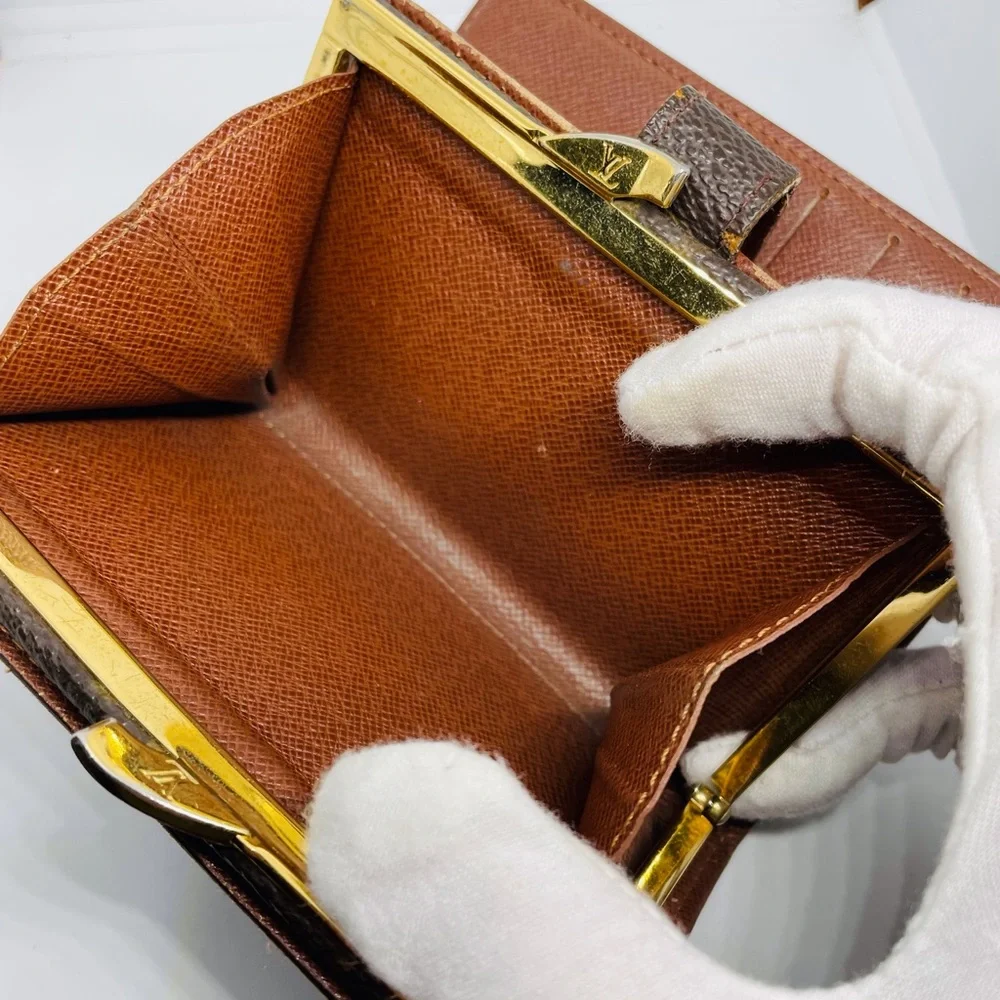 Louis Vuitton Monogram clasp wallet and Box with COA - Picture 7 of 12